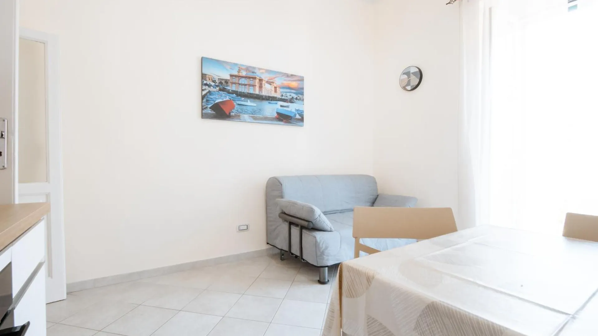 Krisa Apartment Bari Itália